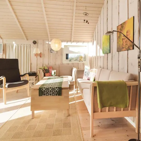 2 Bedroom Amazing Home In Hovborg Σπίτι διακοπών